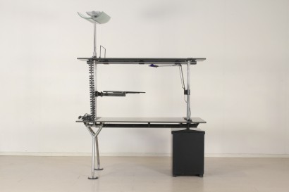 Scrivania ufficio Tecno, legno ricoperto in formica, metallo verniciato, metallo cromato, buone condizioni, piccoli segni di usura