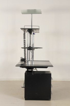 Scrivania ufficio Tecno, legno ricoperto in formica, metallo verniciato, metallo cromato, buone condizioni, piccoli segni di usura