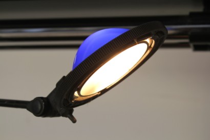 Scrivania ufficio Tecno, legno ricoperto in formica, metallo verniciato, metallo cromato, buone condizioni, piccoli segni di usura