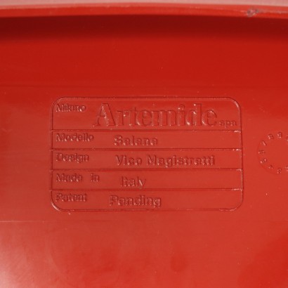 Quattro Sedie rosse 'Selene0apost,Vico Magistretti,Vico Magistretti,Vico Magistretti,Vico Magistretti