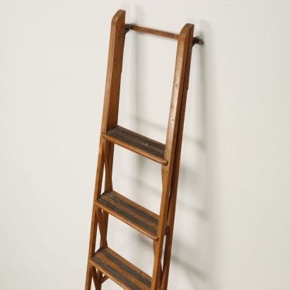 Échelle en bois des années 50