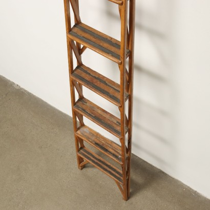 Échelle en bois des années 50