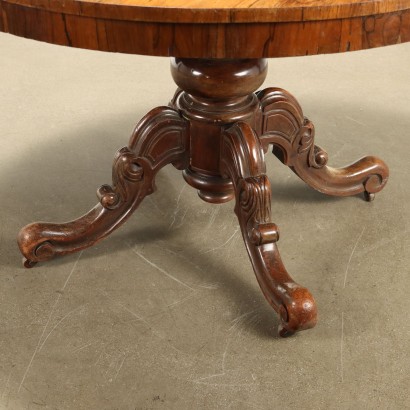 MESA VICTORIANA