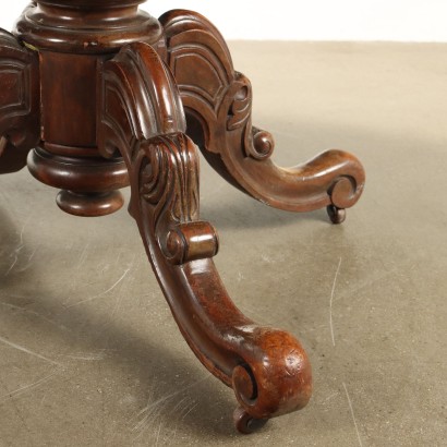 MESA VICTORIANA