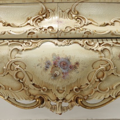 Comò in Stile Rococò