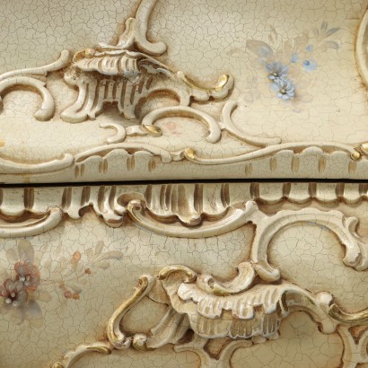 Comò in Stile Rococò