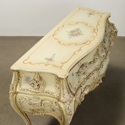 Comò in Stile Rococò