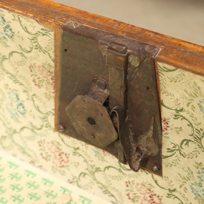 cómoda, cómoda neoclásica