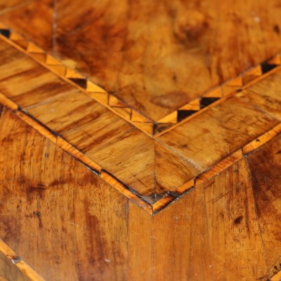 cómoda, cómoda neoclásica