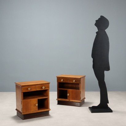 Deux tables de chevet des années 1940 0apostrop