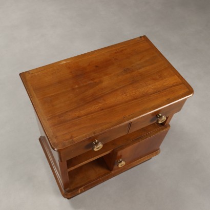 Deux tables de chevet des années 1940 0apostrop