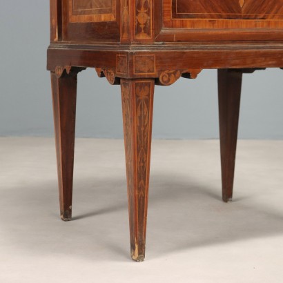 Comodino,Comodino Inizio XX Secolo