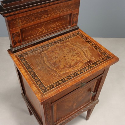 Comodino,Comodino Inizio XX Secolo