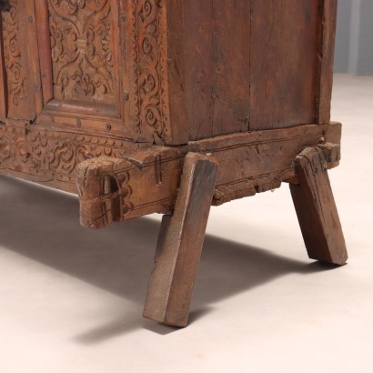 SIDEBOARD, Sideboard in Carved Exotic Wood