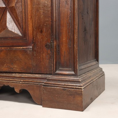 Paire d'armoires, Paire de buffets de style baroque