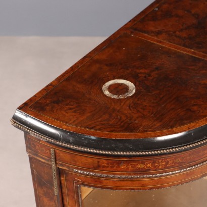 Servante in Stile Tardo Vittoriano