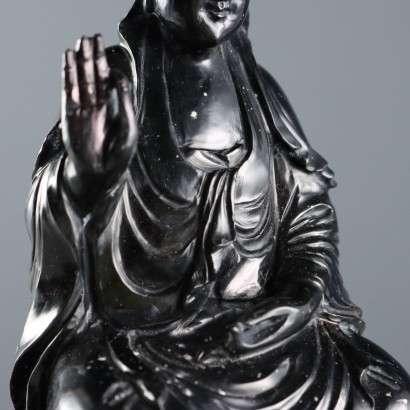Guanyin in Pietra Scura