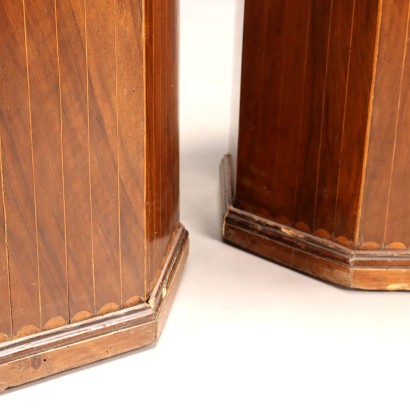 Pair of columns, Pair of columns, Pair of walnut columns