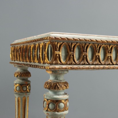TAVOLINO,Tavolino in Stile Neclassico