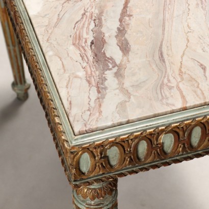 TAVOLINO,Tavolino in Stile Neclassico