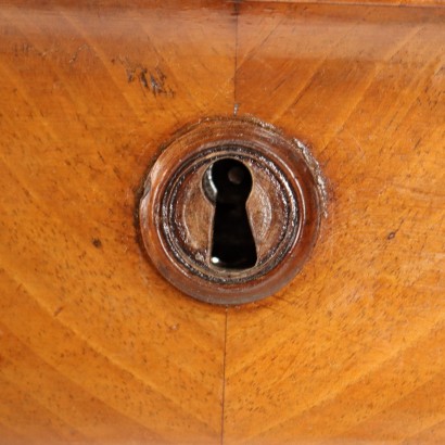 Cómoda Cappuccino, Cómoda Luis Felipe en nogal