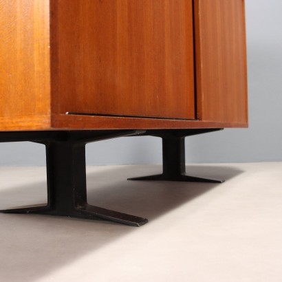 Credenza 'SE3' di Osva,Osvaldo Borsani,Osvaldo Borsani,Osvaldo Borsani,Osvaldo Borsani,Osvaldo Borsani