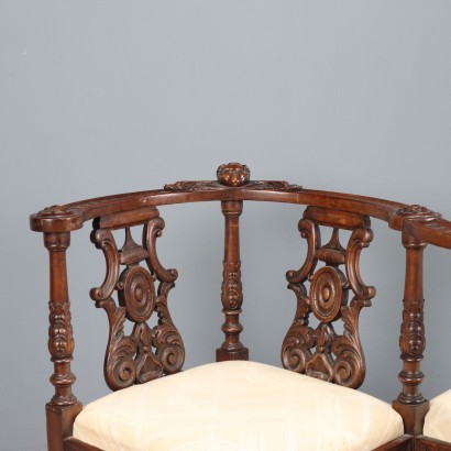 Divanetto da conversazione,Divanetto da Conversazione Neorinascimento