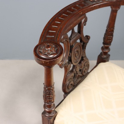 Divanetto da conversazione,Divanetto da Conversazione Neorinascimento