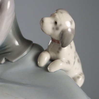 Ragazza con Gatto e Cucciolo in Porcel