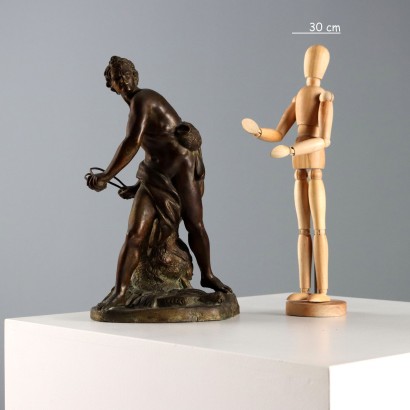 Escultura de bronce de David