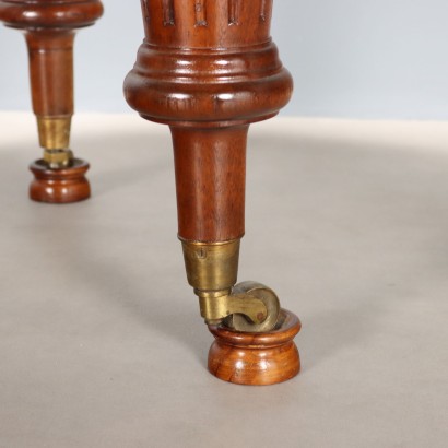 TABLE, Extendable Table, Extendable Mahogany Table