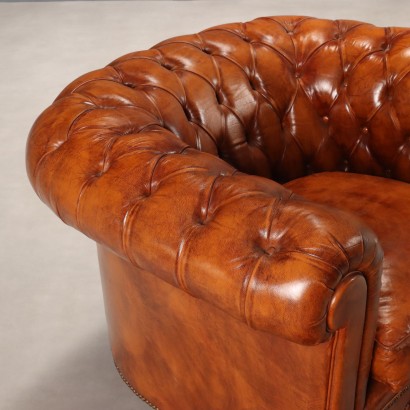 Coppia di Poltrone,Coppia di Poltrone in Stile Chesterfield
