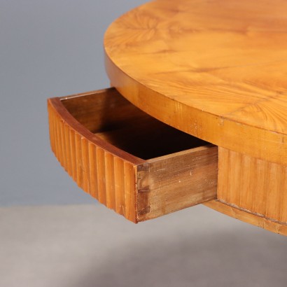 TAVOLO BIEDERMEIER,Tavolo Biedermeier a Sezione Circolare i