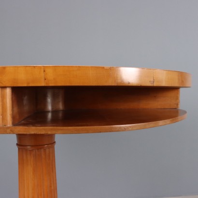 TAVOLO BIEDERMEIER,Tavolo Biedermeier a Sezione Circolare i
