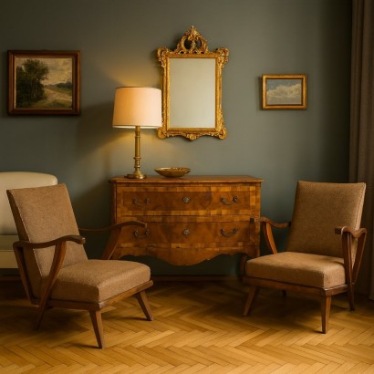 Due Poltrone con Braccioli in Legno An