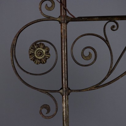 Lampada da terra,Lampada da Terra in Ferro e Lamierino
