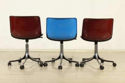 Tecno Office chairs, three chairs, shell in polyamide, aluminium base, good condition