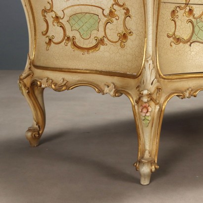 Comò,Cassettone in stile Barocchetto Veneziano