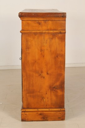Dresser, panel tallado, tapa de abeto subterránea, sólido del pino