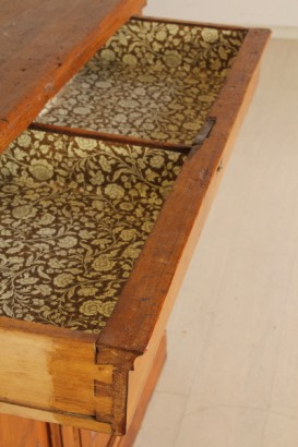 Dresser, panel tallado, tapa de abeto subterránea, sólido del pino
