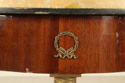 Tavolo impero tondo
