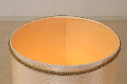 antiques, objets d'art, 700, twist, lamp, carved wood, gold coin