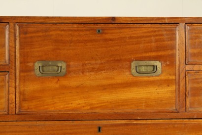 Dresser marina, two bodies, bracket feet, eight drawers, retractable, front flips, three small drawers, door, leather inserts, side handles, original fittings