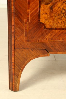 Cassettone intarsiato