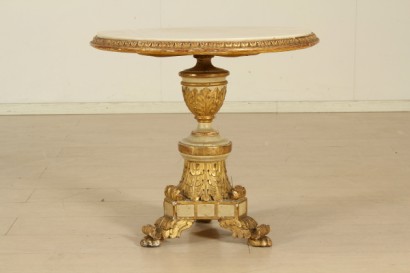 Round coffee table carved baluster, Central, three feet, carved acanthus leaf, marble floor, Golden, broken marble carvings