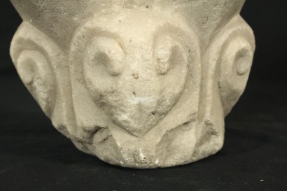 antiques, objets d'art, 15th century marble capital