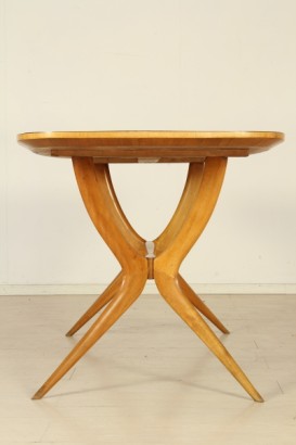 Tavolo anni 50, struttura in legno, legno di faggio, ricoperto in formica, buone condizioniTavolo anni 50, struttura in legno, legno di faggio, ricoperto in formica, buone condizioni