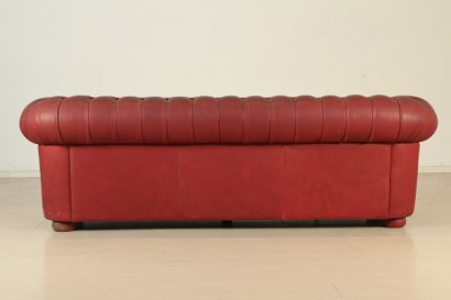 Divano in stile "Chesterfield, tre posti, imbottitura in espanso, similpelle, buone condizioni