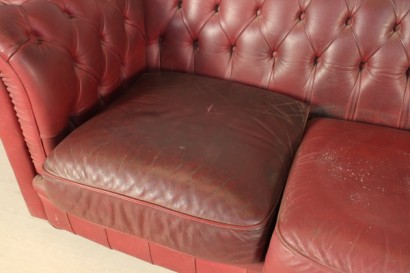 Divano in stile "Chesterfield, tre posti, imbottitura in espanso, similpelle, buone condizioni