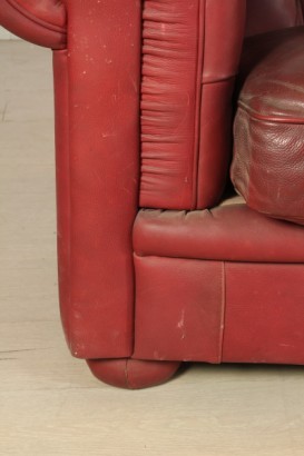 Divano in stile "Chesterfield, tre posti, imbottitura in espanso, similpelle, buone condizioni